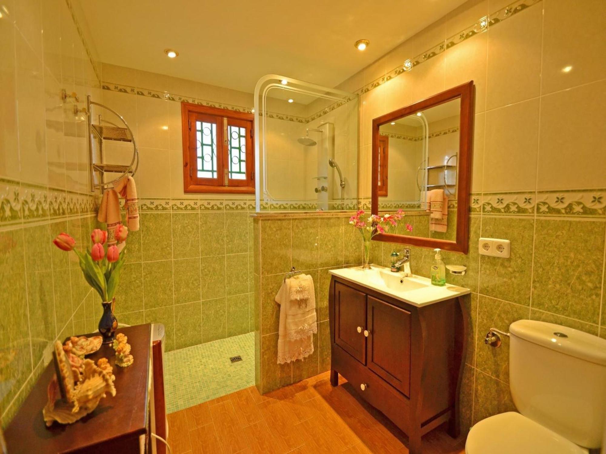 Beautiful With Garden Ferienhaus